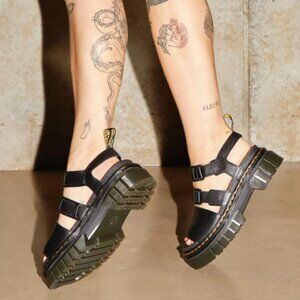 Dr Martins Ricki Nappa Lux Leather 3-Strap Platform Sandals in Black